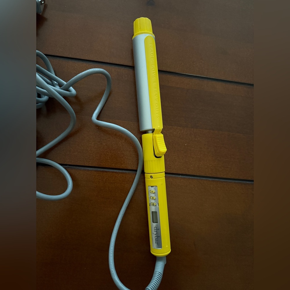 Dry bar curling iron The 3-Day bender